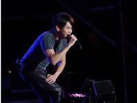 “顾家暖男”明星为何频爆出轨