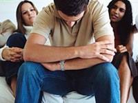 紫微斗数容易成为剩男的八字