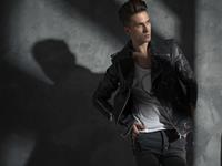 分手之后很后悔却死不承认的星男