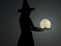 美国女巫在诅咒川普，中国女巫在哪里？