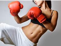 动不动就跟你动手的生肖女