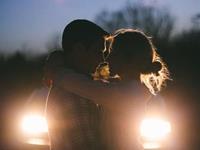 他会放弃一切去爱你吗