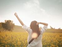 张盛舒2017年8月生肖龙运势