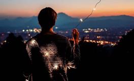 紫微斗数看谁容易声名远播