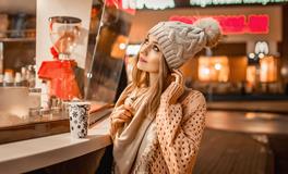 属狗男和属蛇女配吗