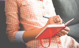 女人梦见花是什么意思