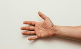 女人梦见自己买了房子