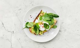 女人梦见干枯的树