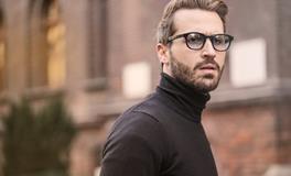 女人梦见老公买了新车