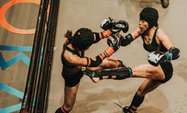 梦见朋友和别人打架