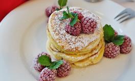 梦见和死人吃饭