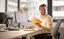 梦见抱女人是什么意思