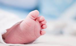 梦到两个可爱的小孩子