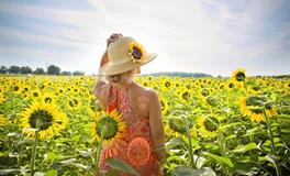 农历四月出生属蛇人命好吗