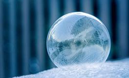 梦到手机掉厕所里