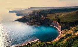 梦到家人被车撞