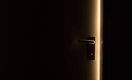 梦到很多碎玻璃