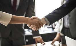 与属龙人合作生财的属相