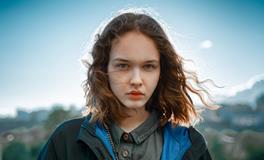 生肖猴应少与谁接触