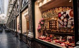 店铺门口放什么花