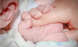 梦见自己大肚子等着生