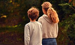 梦见一个男人头发变长