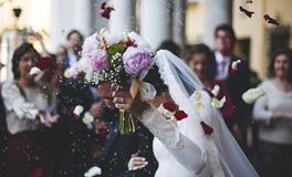 梦见有人同时结婚办丧事