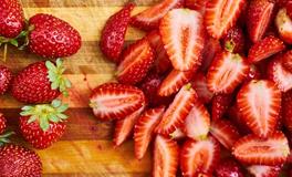 做梦梦见看见草莓是不是吉兆