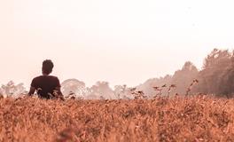 梦见自己老公出轨哭的很伤心