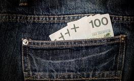 梦见钱变成白纸是怎么回事