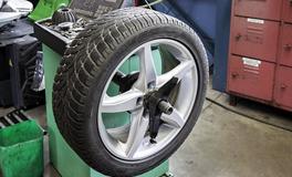 梦见车轮胎破了好不好