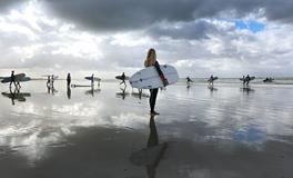 梦见别人死了地上还有血