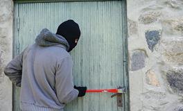 已婚女人梦见家里被盗