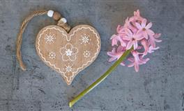 冷酷并且难以靠近的4个星座，很长情一旦心动，那就是一辈子了