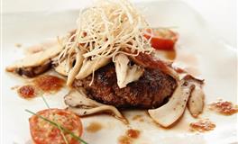 盘点最容易晚婚的四大星座，对感情不上心，眼光太高