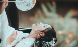 1984年属鼠女一生会有几次姻缘？