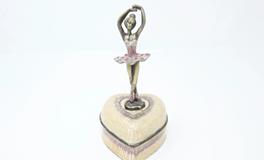 音乐盒占卜：揭示你的爱情真面目