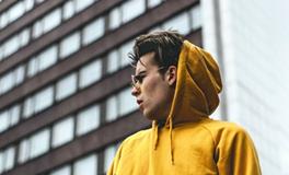 小心一点！这些星座男婚后容易不安分！