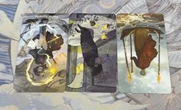 神叨酱巨蟹座2025年4月塔罗运势