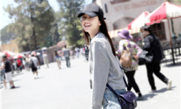 蓝蓝占星摩羯座2025年8月运势