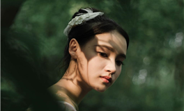 Ezoey徐佩玲金牛座2025年10月运势