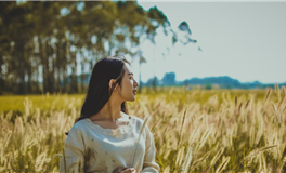 摩羯座不会在冷战中表现出明显的情绪波动