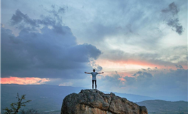 Ezoey徐佩玲每日星座运势2026年2月1日